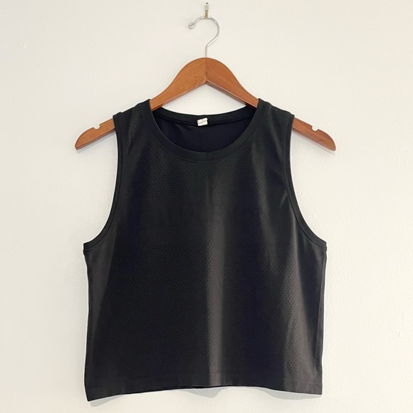 Lululemon Breeze By Muscle Crop Tank *lululemon in Black - Picture 4 of 8